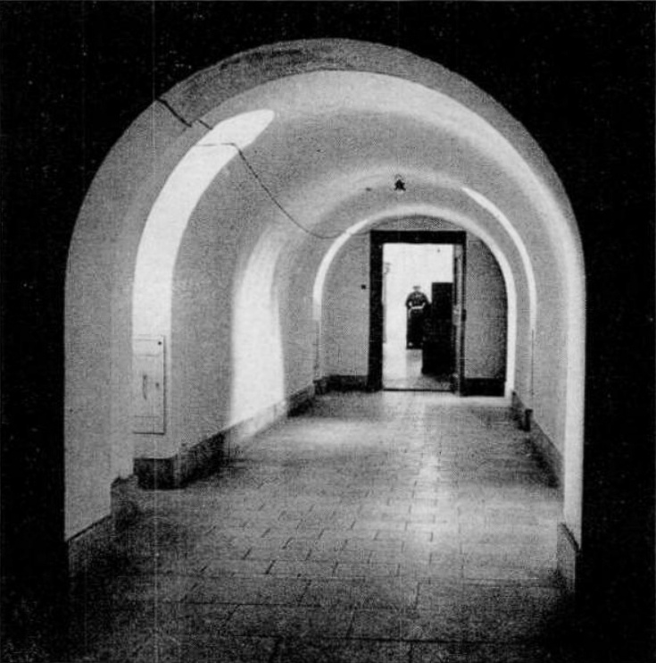 life.nuremberg.corridor