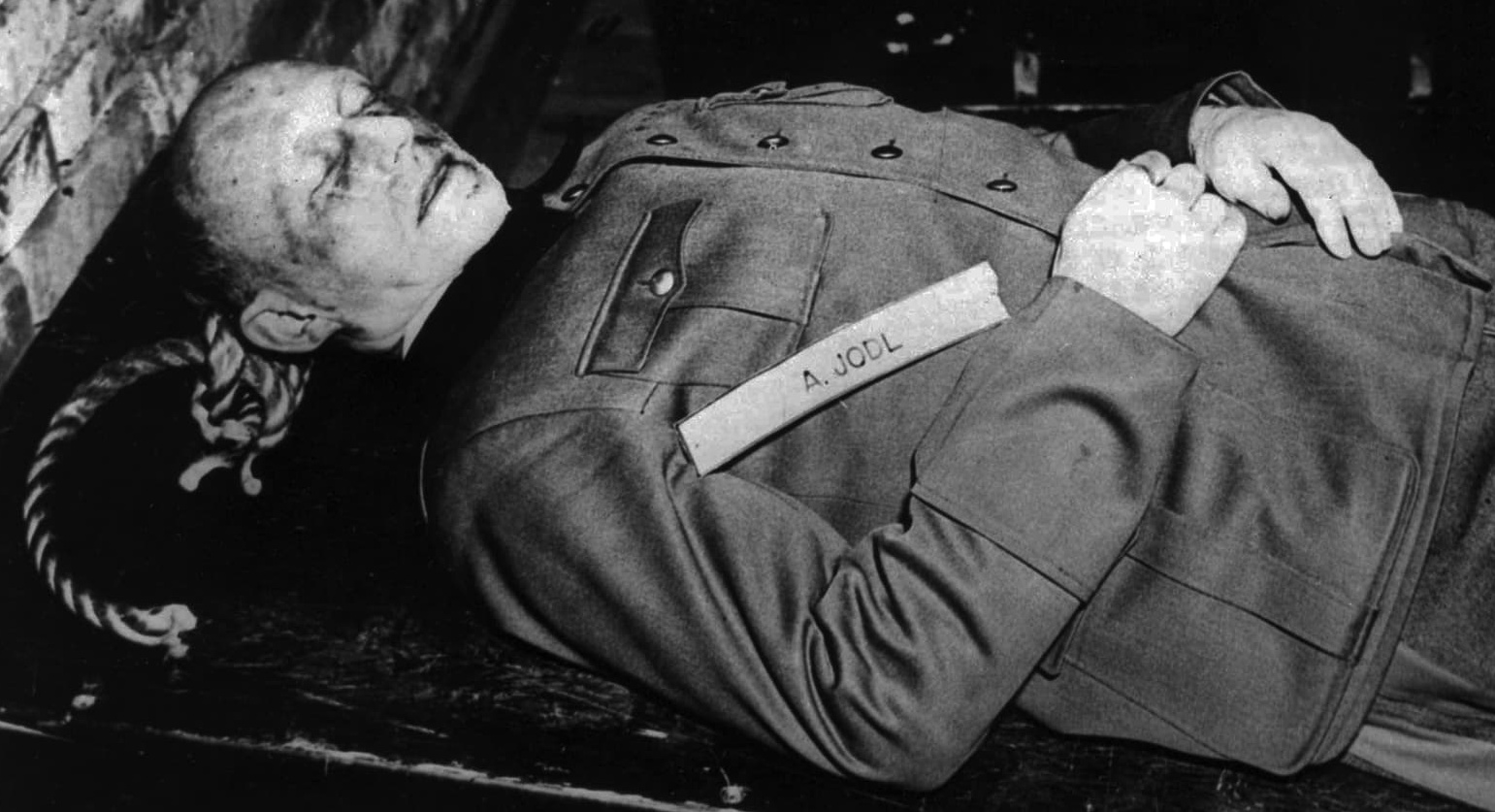 photo.nuernberg.jodl.dead