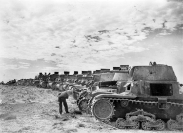 Italian_tanks_captured_at_Beda_Fomm_1941